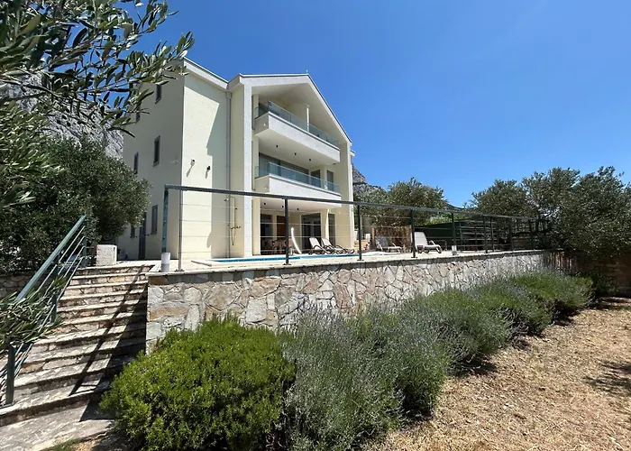 Panoramic Sea View Villa In Bast, Near Baska Voda - Pool, Sports Court, Bbq & Starlink