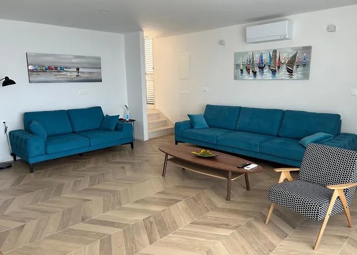 Panoramic Sea View Villa In Bast, Near Baska Voda - Pool, Sports Court, Bbq & Starlink