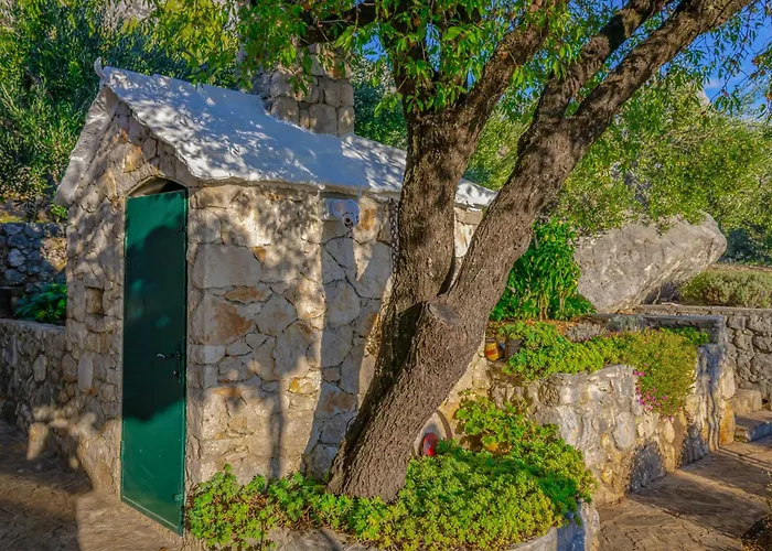 Holiday Home Oaza With Jacuzzi & Free Beach Parking